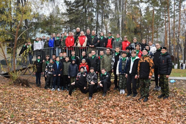    Общественники Сергей и Наталья Ельчаниновы провели областную профильную смену «Поиск»  Белов Михаил Александрович