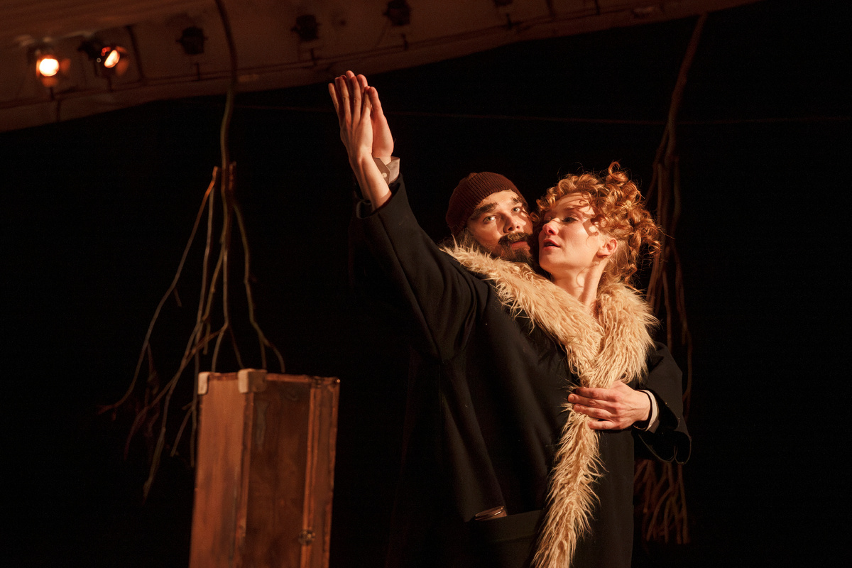 Кирилл Фёдоров (Пустовалов) и Алина Чернобровкина (Оленька). Фото: Наталия Чебан.