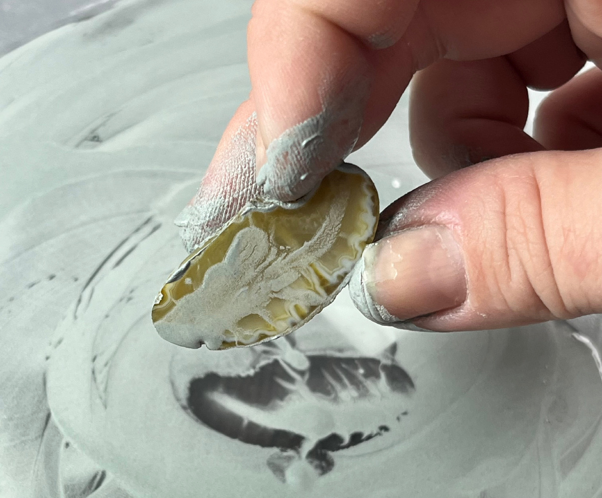 В процессе полировки