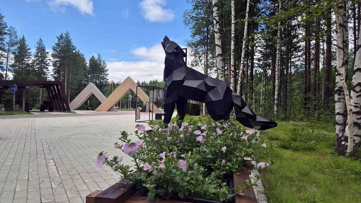 Парк "Центральный лес культуры и отдыха" в Нягани основали в 2021 году. Листайте галерею, чтобы увидеть ещё фото