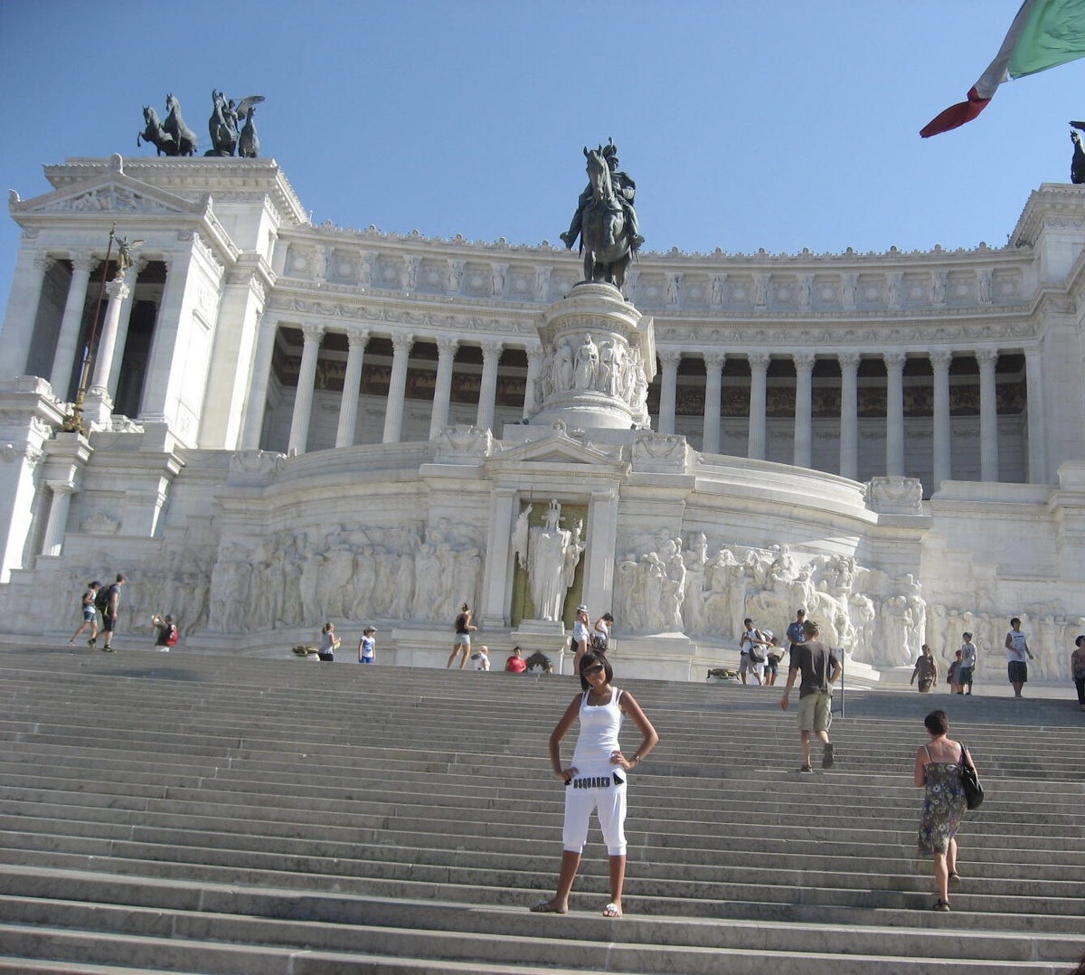 Помпезный Витториано