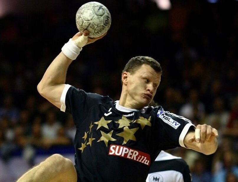 Дмитрий Кузелев