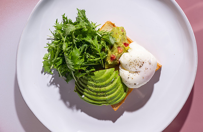     Хоккайдо-тост с яйцом пашот и авокадо.    
 Фото: пресс-служба