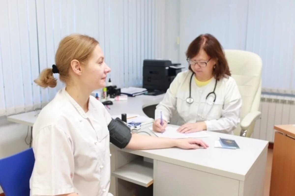    Нефтепроводчиков обследовали с помощью мобильного медицинского комплекса