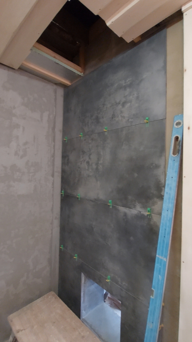 Поклеили плитку в зоне печи на нашем объекте!