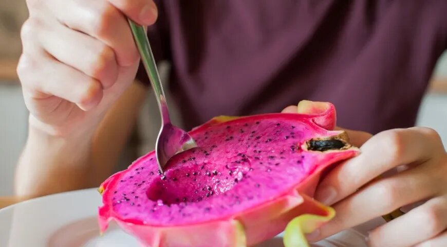   Драконий фрукт — прекрасный десерт, который можно есть даже во время строгой диеты (shutterstock)