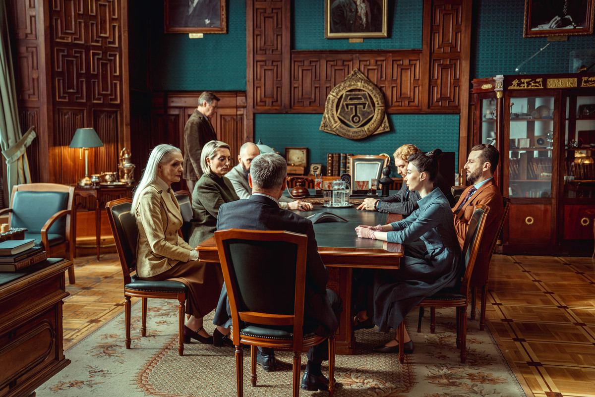 Кадр из сериала "Наследники. Дар крови" (2024)