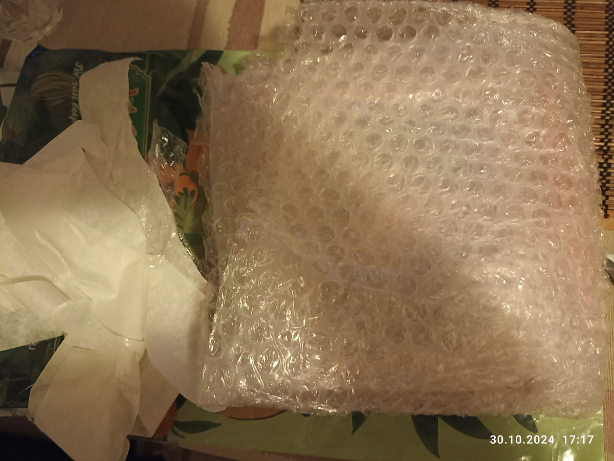 Ну а я- да, упаковывала, боялась, что разобьют с этой Почтой России! Хрупкие очень, тонкие тарелочки. 


