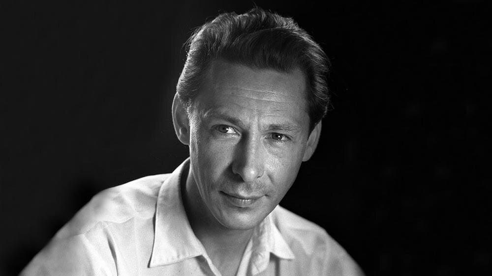 Олег Ефремов