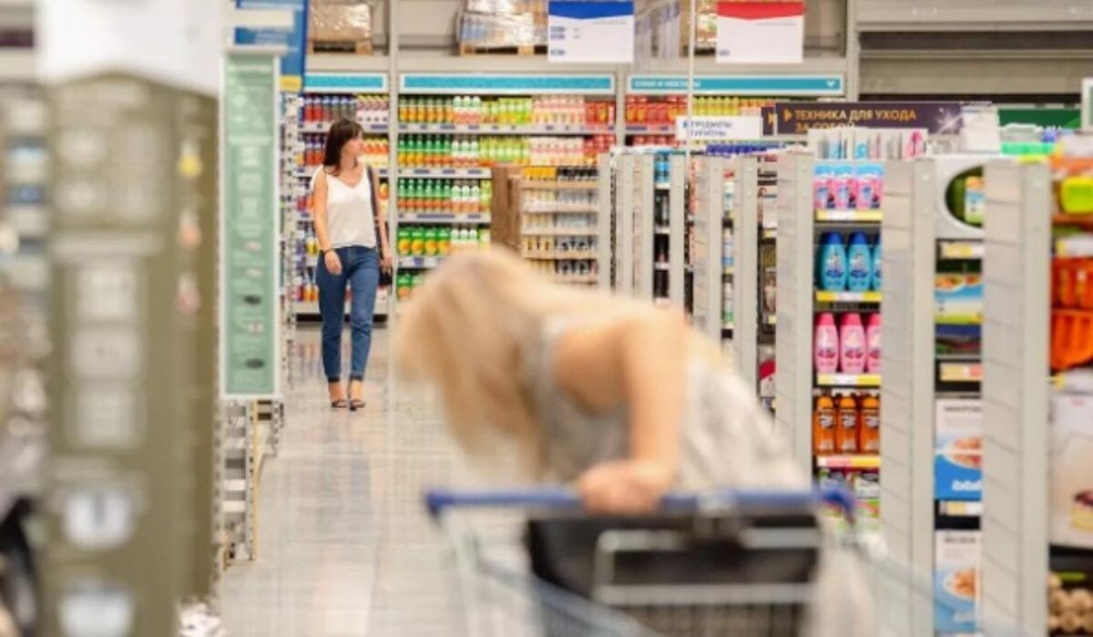     Люди в магазине. Источник: mos.ru Автор фото: Денис Гордийко