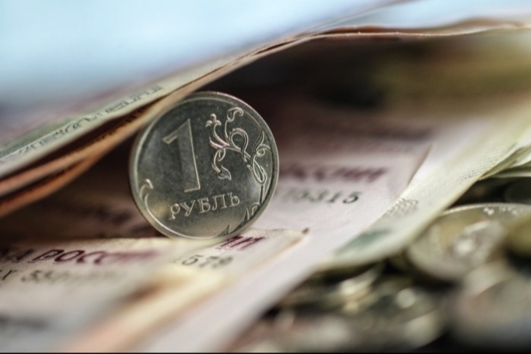    В ЦБ РФ объяснили ослабление рубля снижением экспорта и ростом импорта