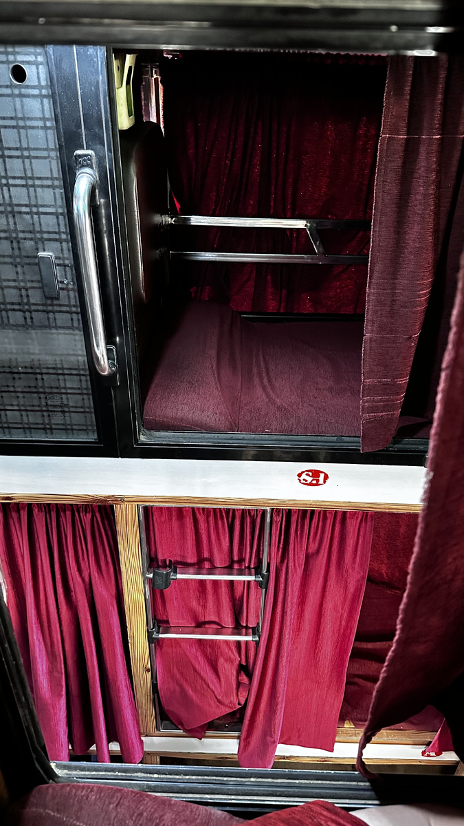 Индия, двухэтажный автобус, транспорт до Джайпура