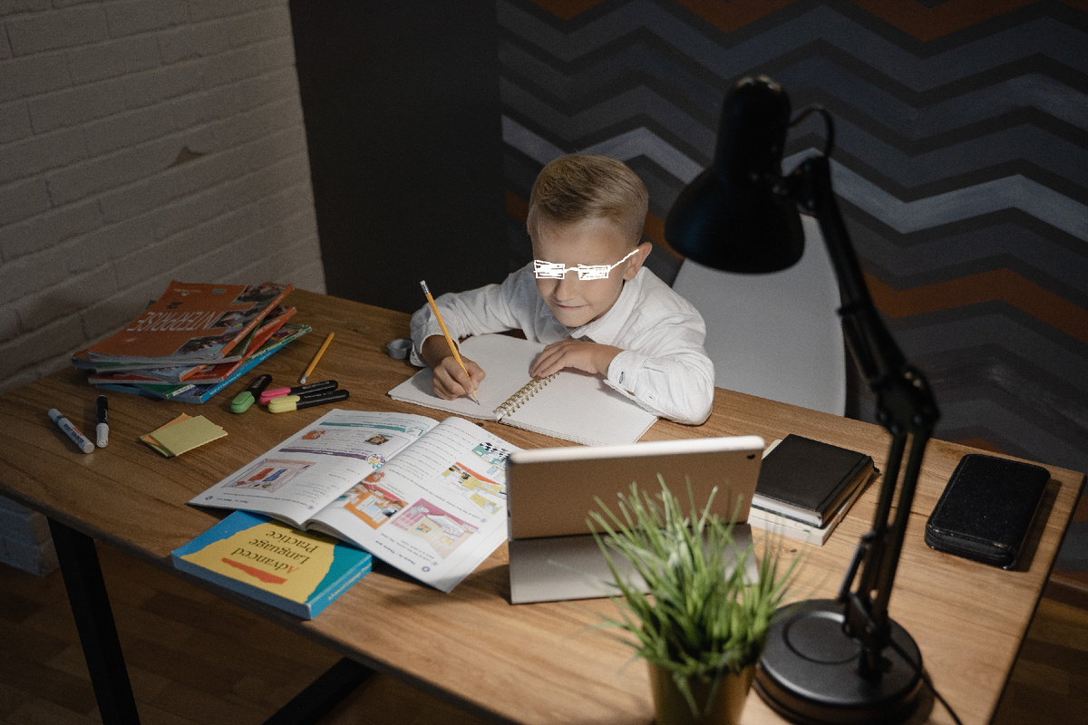 постановочное фото с участием модели