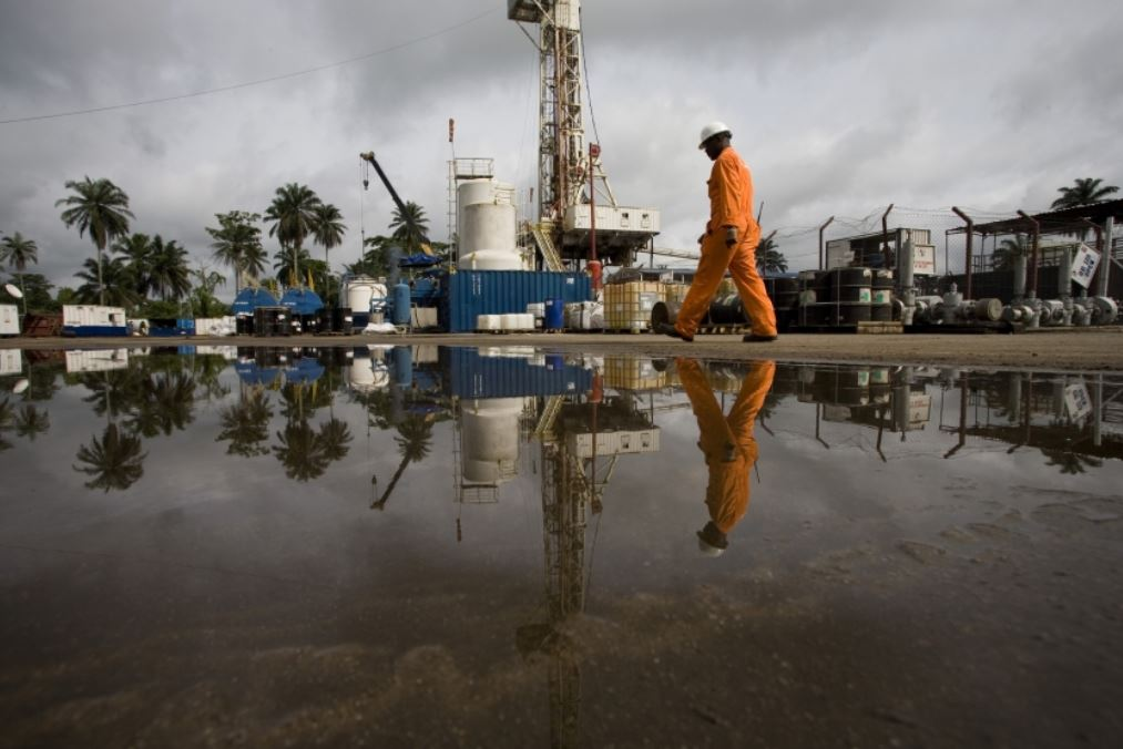 Нефть в африке. Появление шелл в нигерии. Nigeria oil. Дельта реки нигер, нигерия — разливы нефти. Нигерия shell.