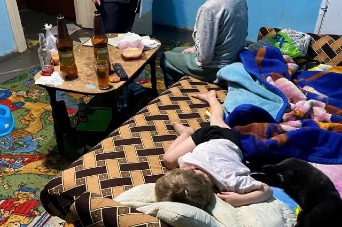    У жительницы Красноярского края забрали сына после её стрима в соцсетях