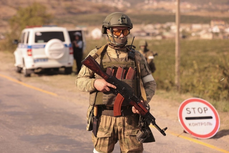    Курортное побережье Алушты блокировали силовики. В Малореченском проведены антитеррористические учения