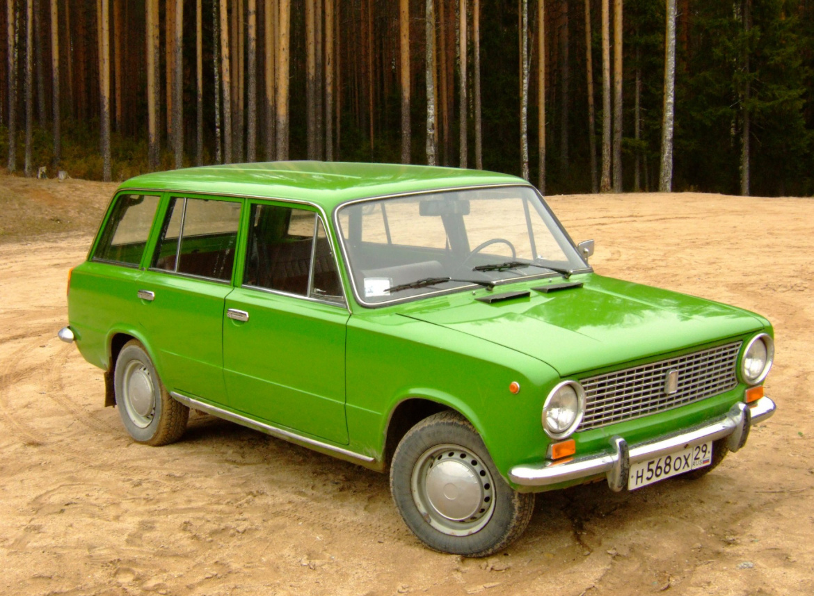 ВАЗ-2102
