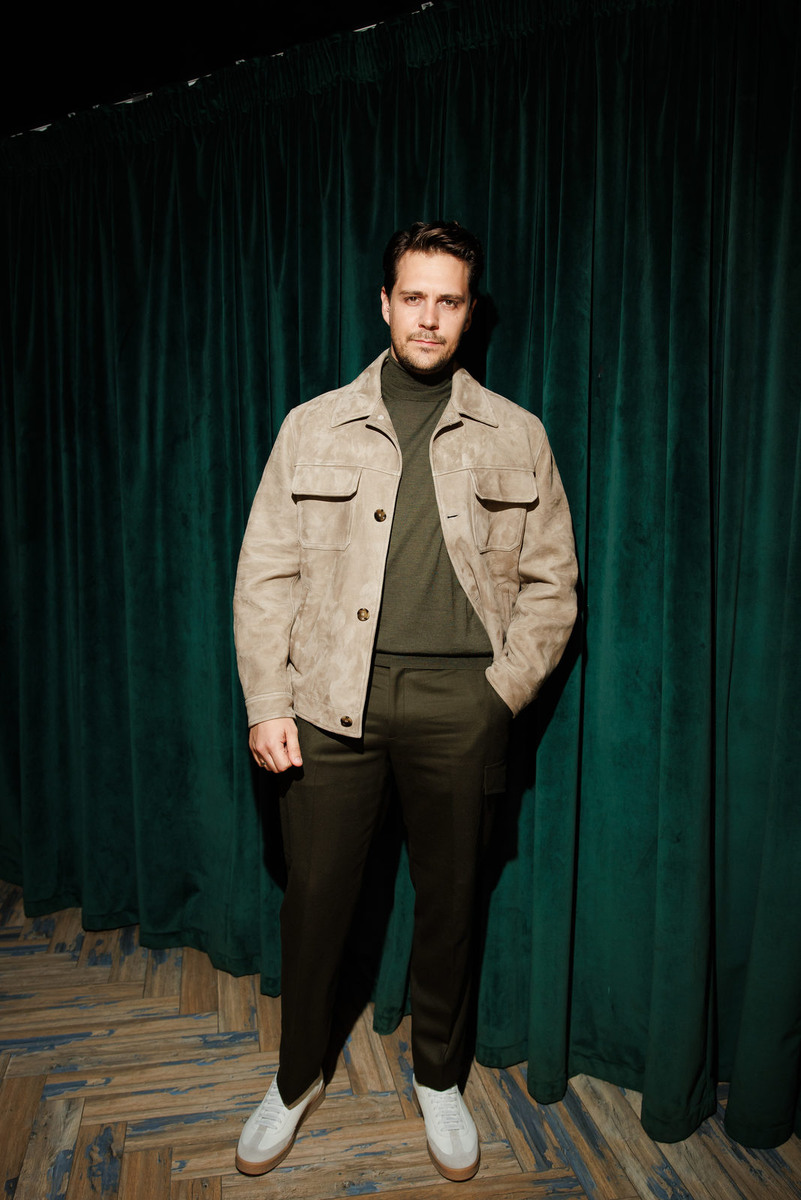 Листайте вправо, чтобы увидеть больше изображений