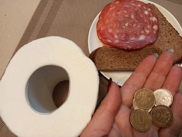 Куда уходят деньги? 40% тверичан еле хватает на еду