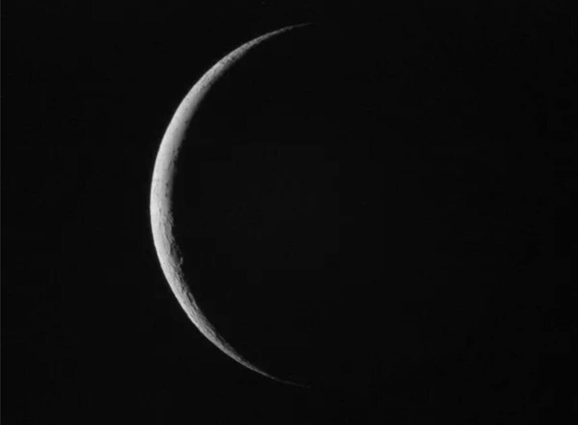 Убывающая луна . В это время можно пробовать или от чего то избавляться . 