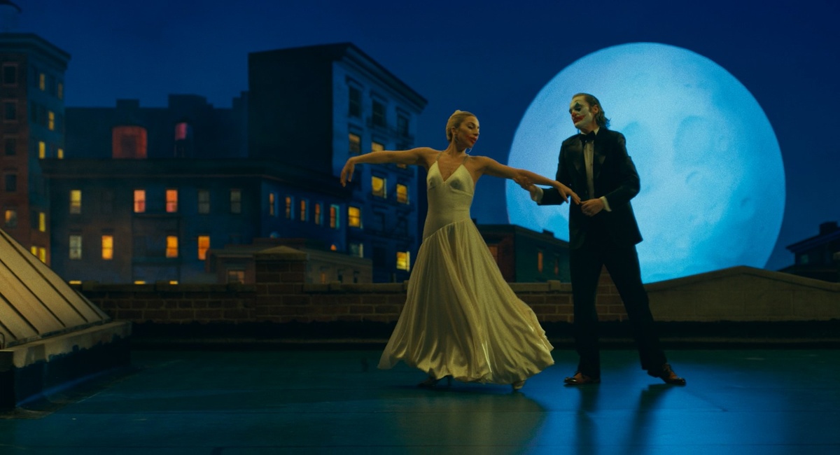 Готэм превращается... Превращается Готэм... в Ла-Ла Лэнд. 