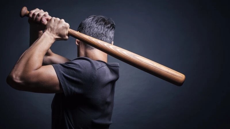     Мужчина с битой. СС0