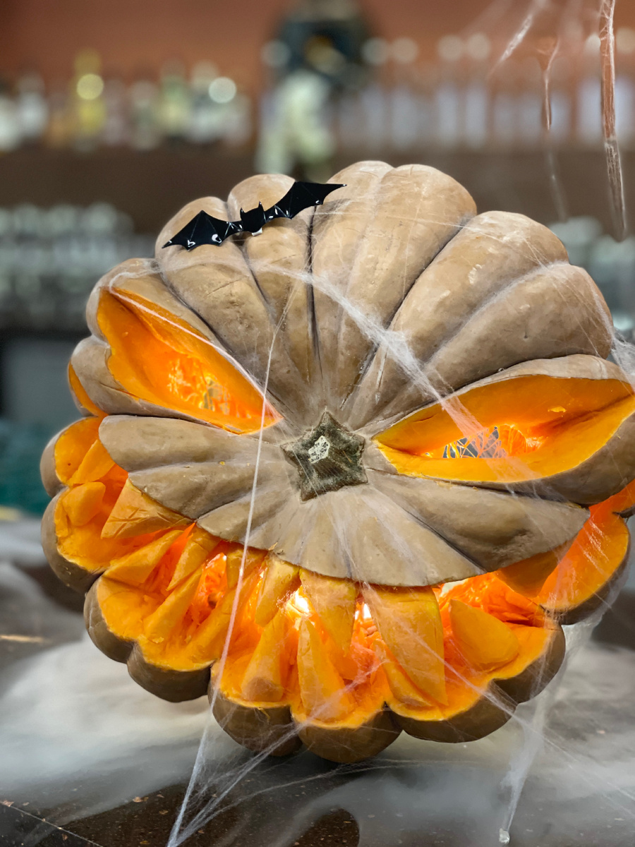 Тем не менее, сложно от такого декора отказаться оканчательно