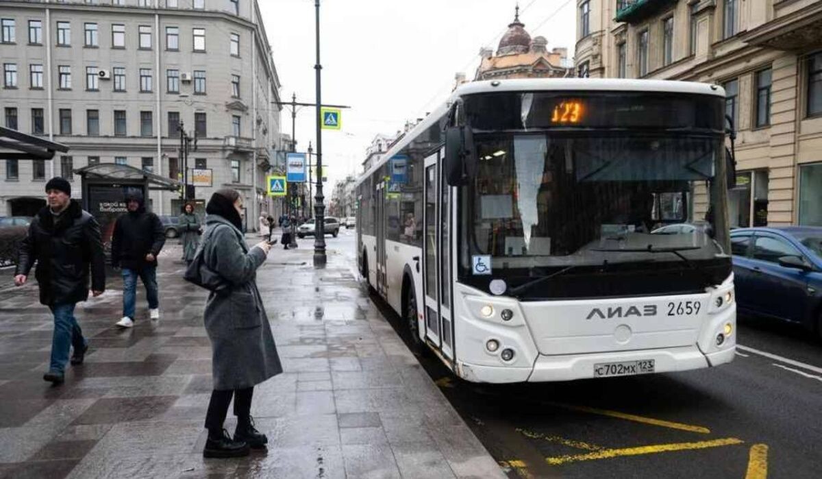     Автобус. Источник: kp.ru Автор фото: Юлия Пыхалова