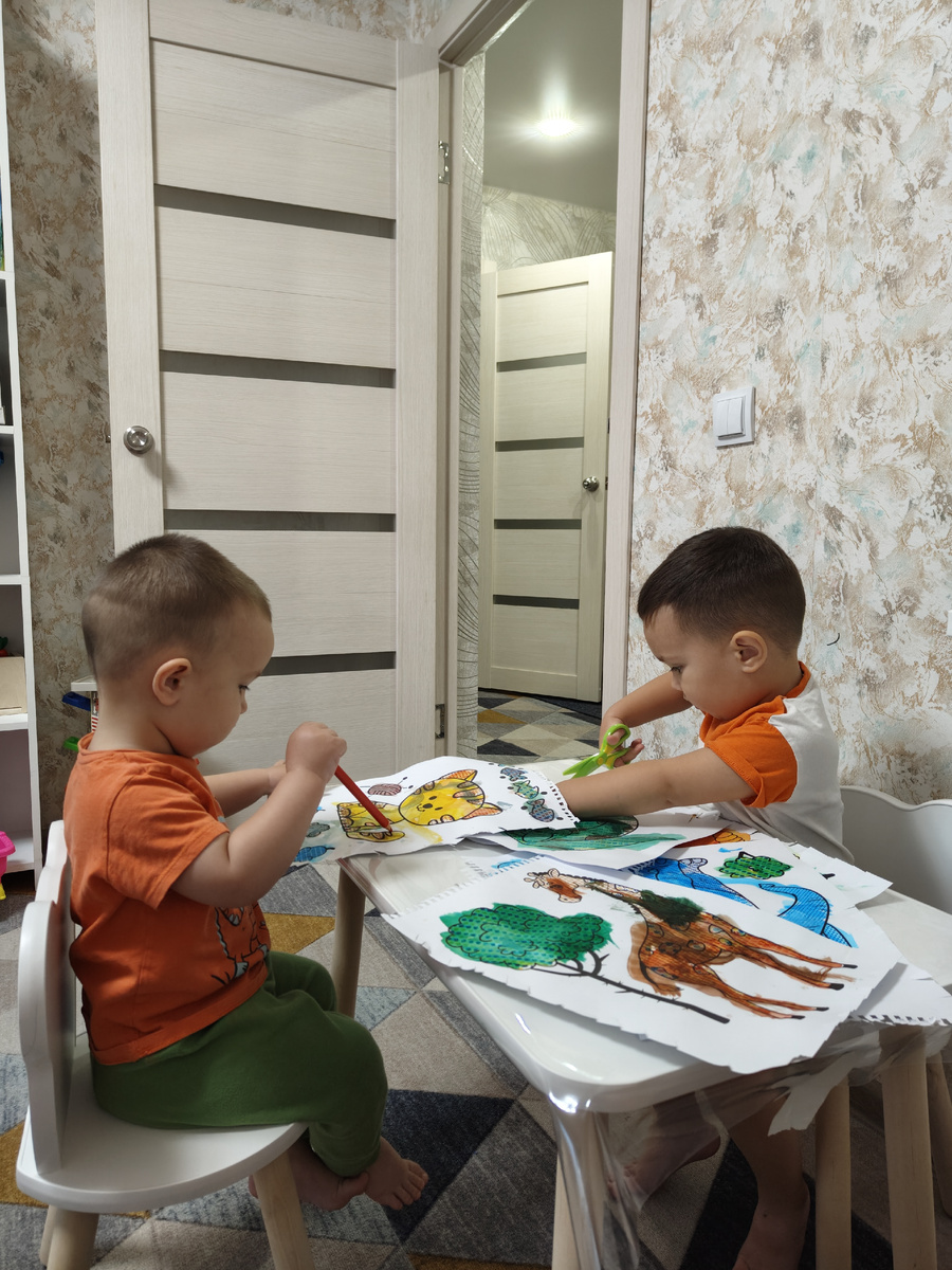 Занятые серьёзные люди