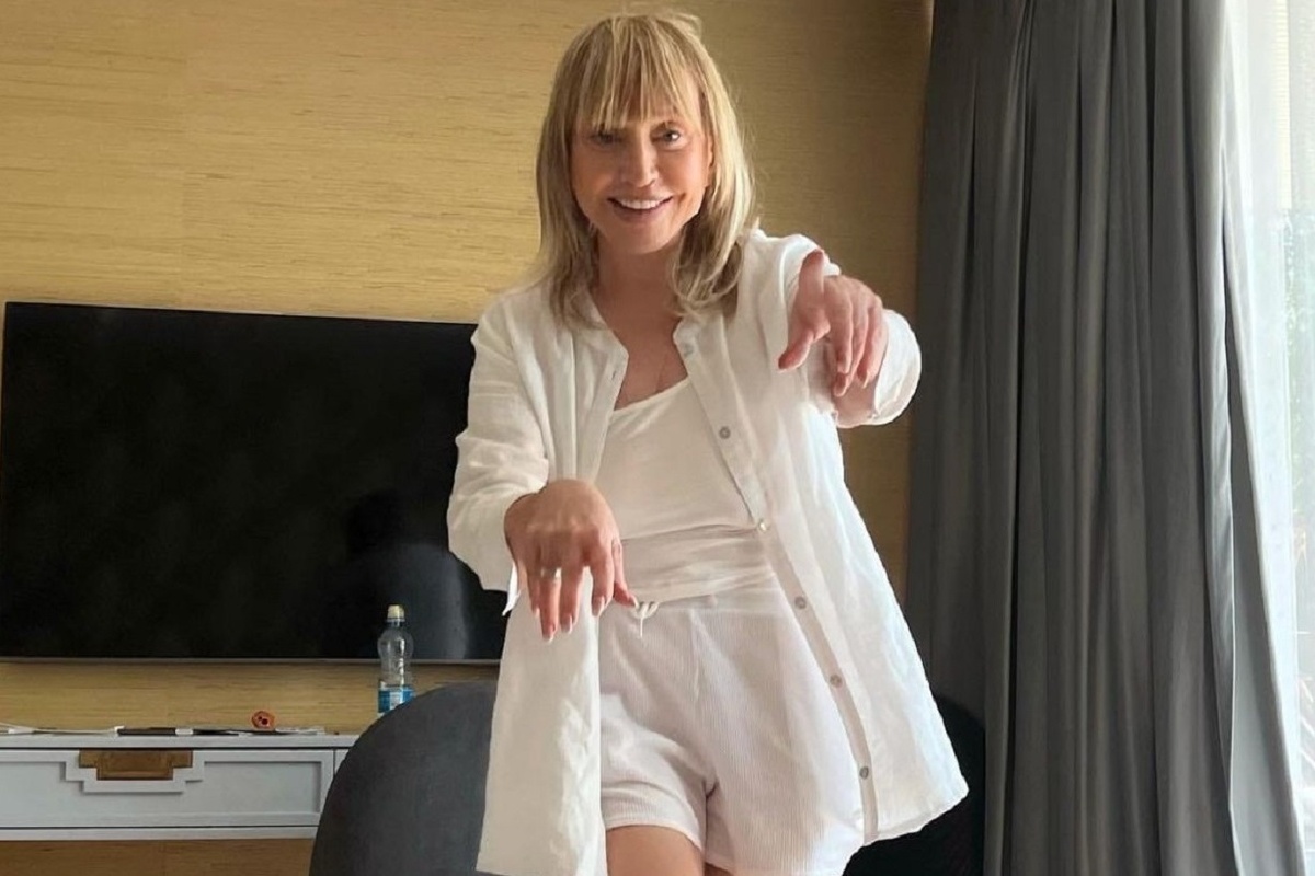 Алла Пугачева посмеялась над тем, что о ней пишут СМИ и попросила продолжать. Фото: социальные сети.