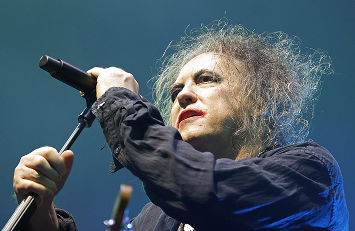    Солист и автор песен группы The Cure Роберт Смит.EPA/ТАСС