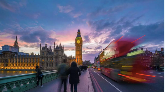 Ближайшие десять лет зарплаты британцев вырастут незначительно