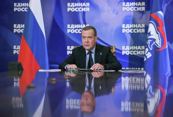    Дмитрий Медведев