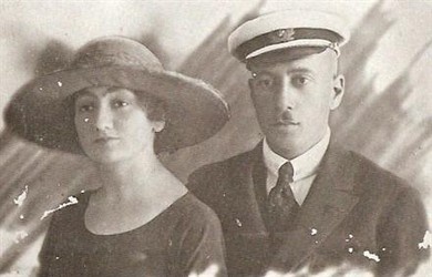 Чеслава Чапская и якобы князь Долгоруков. Где нашел кавалергард флотскую фуражку?