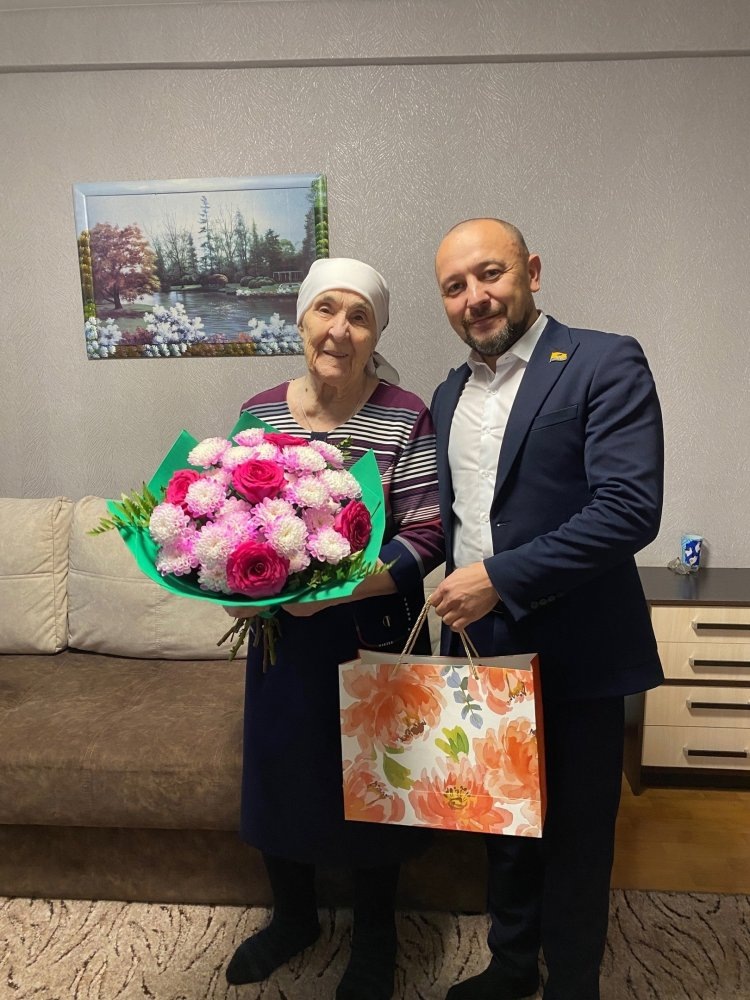    Труженица тыла из Нефтеюганска отмечает 94 годовщину