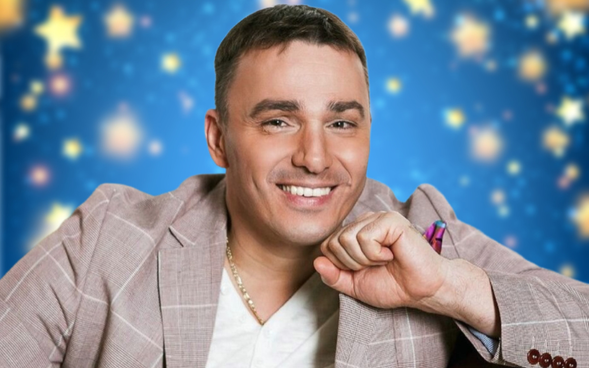 на фото Кирилл Андреев 