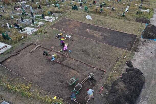 На кладбище в Красноярске обнаружили погребение неизвестной культуры скифского типа