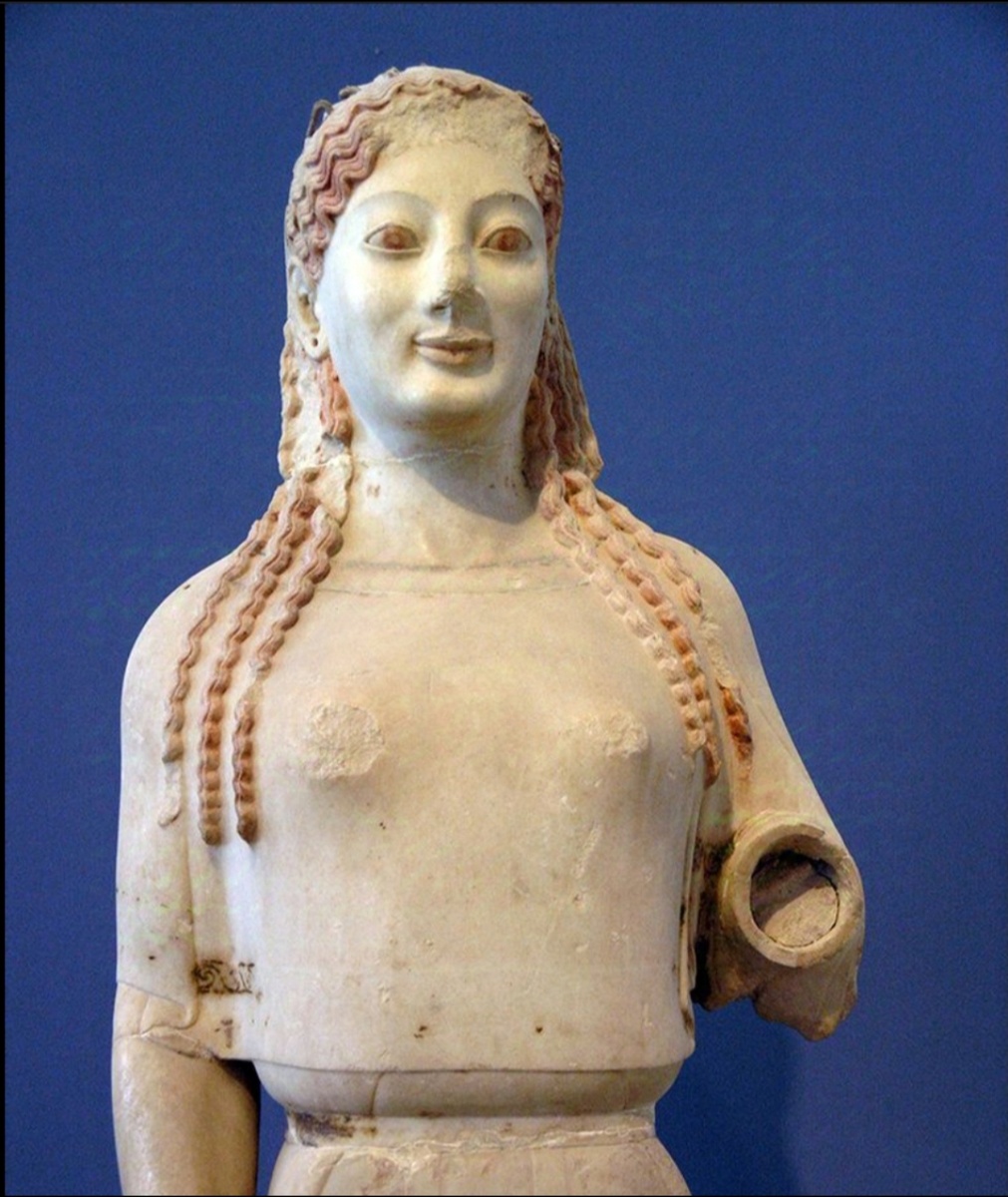 Кора в пеплосе с афинского акропля. 530до н.э. Музей Акропля. Афины. Фото yandex.ru