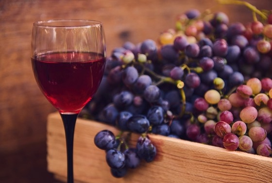    Как делать вино из винограда в домашних условиях: пошаговое руководство