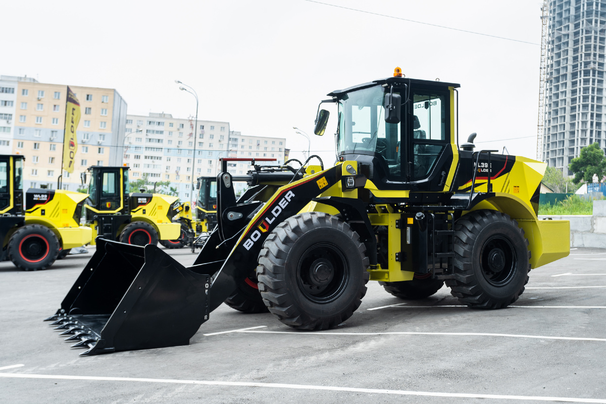Фронтальный погрузчик Boulder WL39E