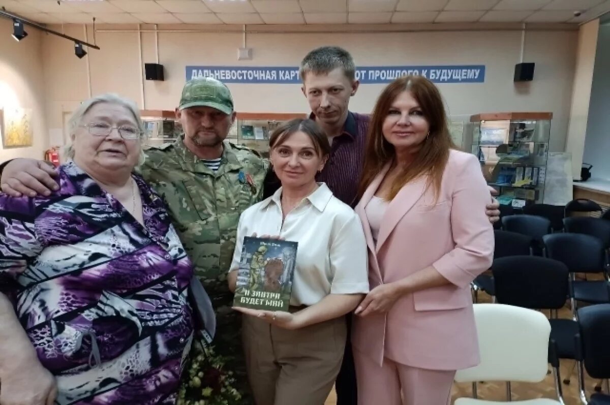    Память о герое чтят родные и друзья.