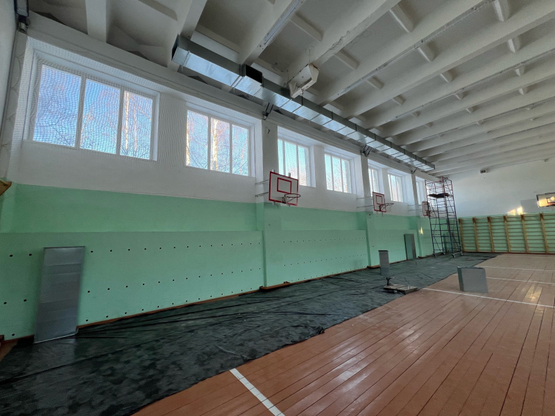    Новый подрядчик ускоренными темпами ремонтирует школу в Медвежьегорске Людмила Журавлева ВК