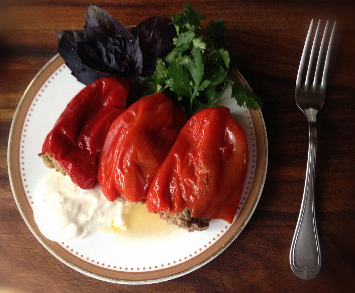 Перчики фаршированные вариант подачи 