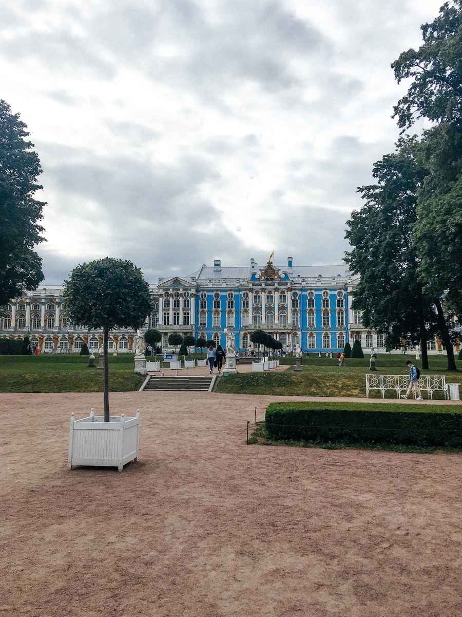 Екатерининский дворец и парк.