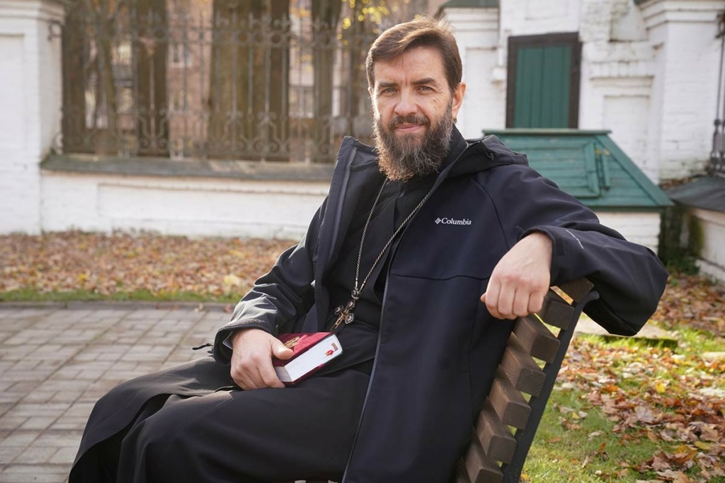 Протоиерей Илия Зубрий, отец 8 детей