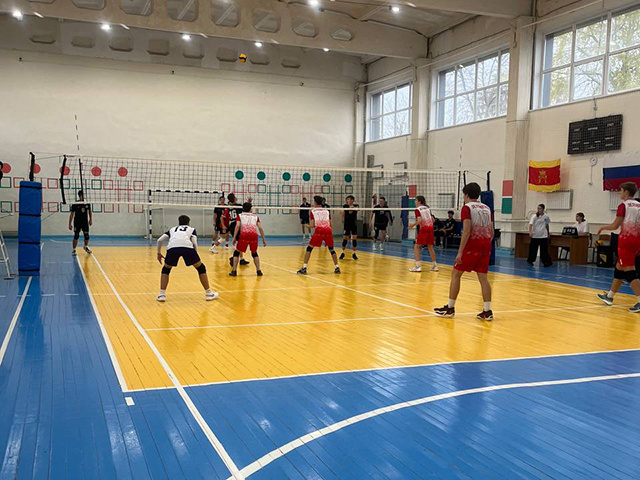 В столице Верхневолжья проходит ежегодный турнир по волейболу «Золотая Тверь»