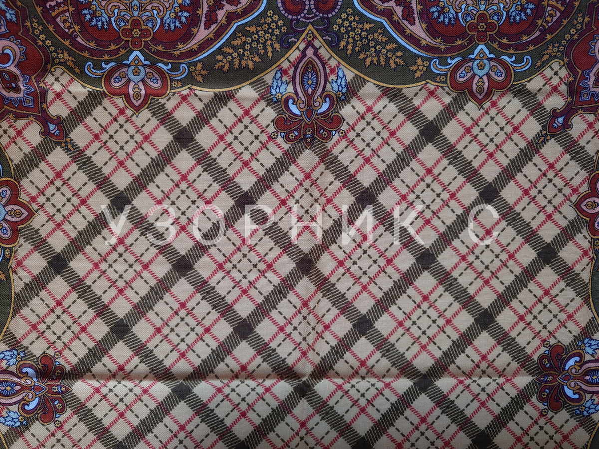 Фрагмент платка "Шотландский напев", фото автора