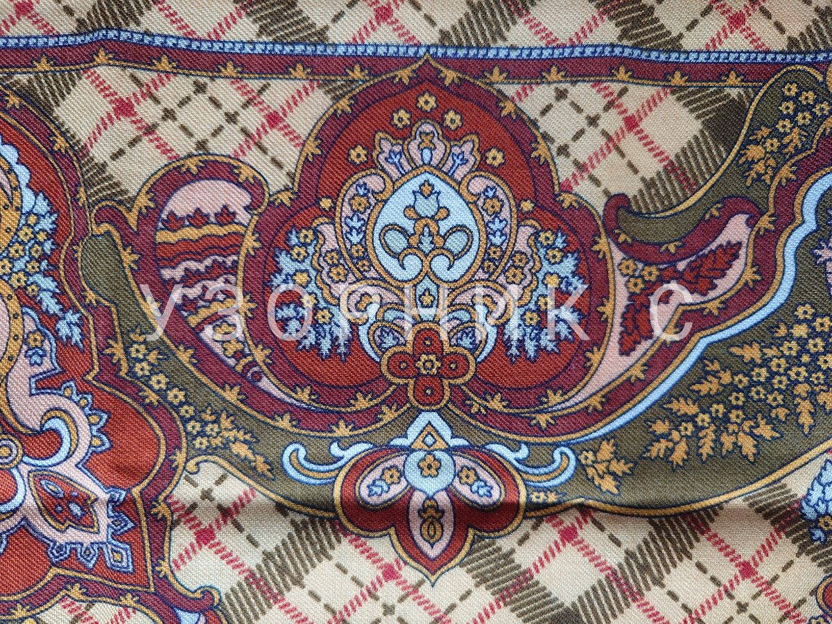 Фрагмент платка "Шотландский напев", фото автора