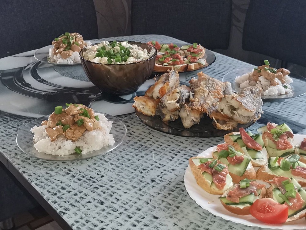    В "Марафоне культур" участвуют школьники и учителя. вкусные рецептики от Конновой Полины Алексеевны. Фото группы МБОУ СОШ ст. Евсино