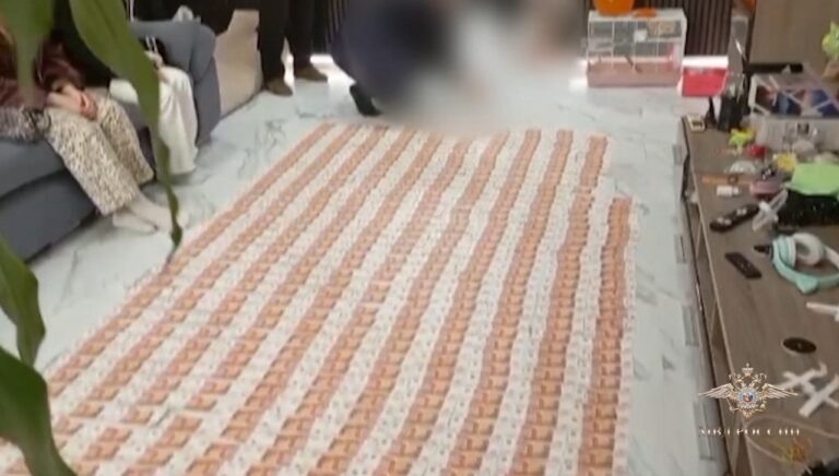    В Оренбуржье предприниматель и его супруга помогали иностранцам с фиктивной сдачей экзаменов Оренбуржье